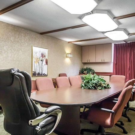 Quality Inn & Suites North Спрингфілд Екстер'єр фото