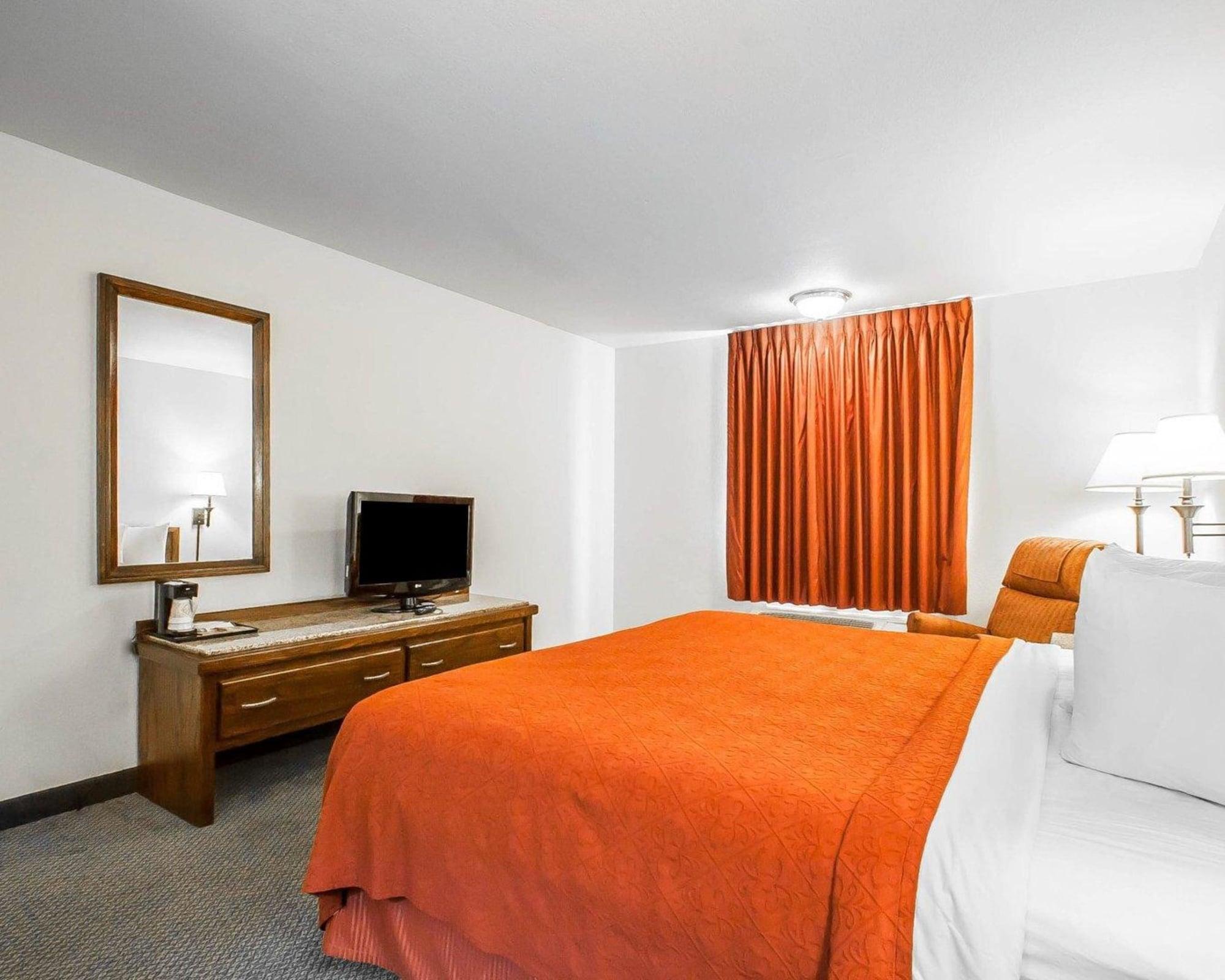 Quality Inn & Suites North Спрингфілд Екстер'єр фото