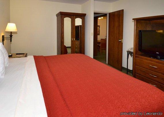 Quality Inn & Suites North Спрингфілд Номер фото