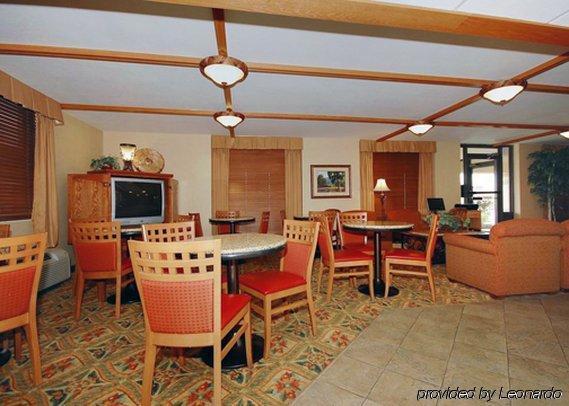 Quality Inn & Suites North Спрингфілд Ресторан фото