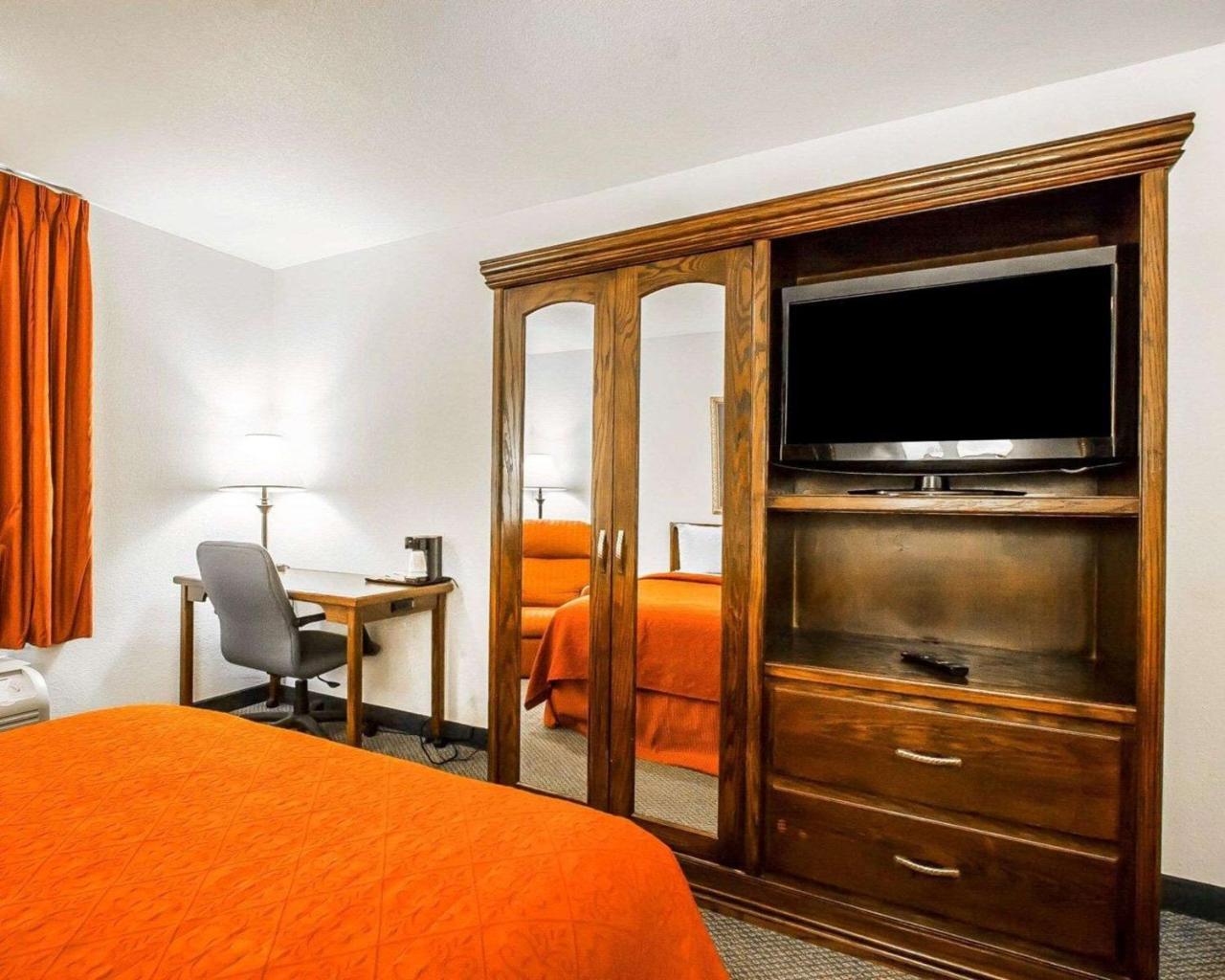 Quality Inn & Suites North Спрингфілд Екстер'єр фото