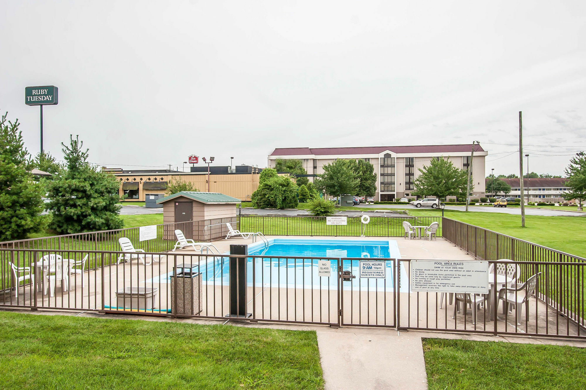 Quality Inn & Suites North Спрингфілд Екстер'єр фото